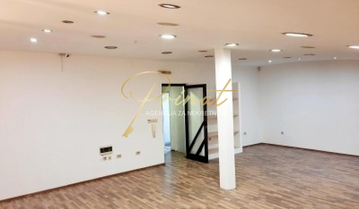 Poslovni prostor -  Autokomanda