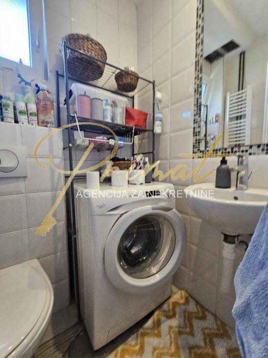 Renovirana kuća u Borči, moze na kredit