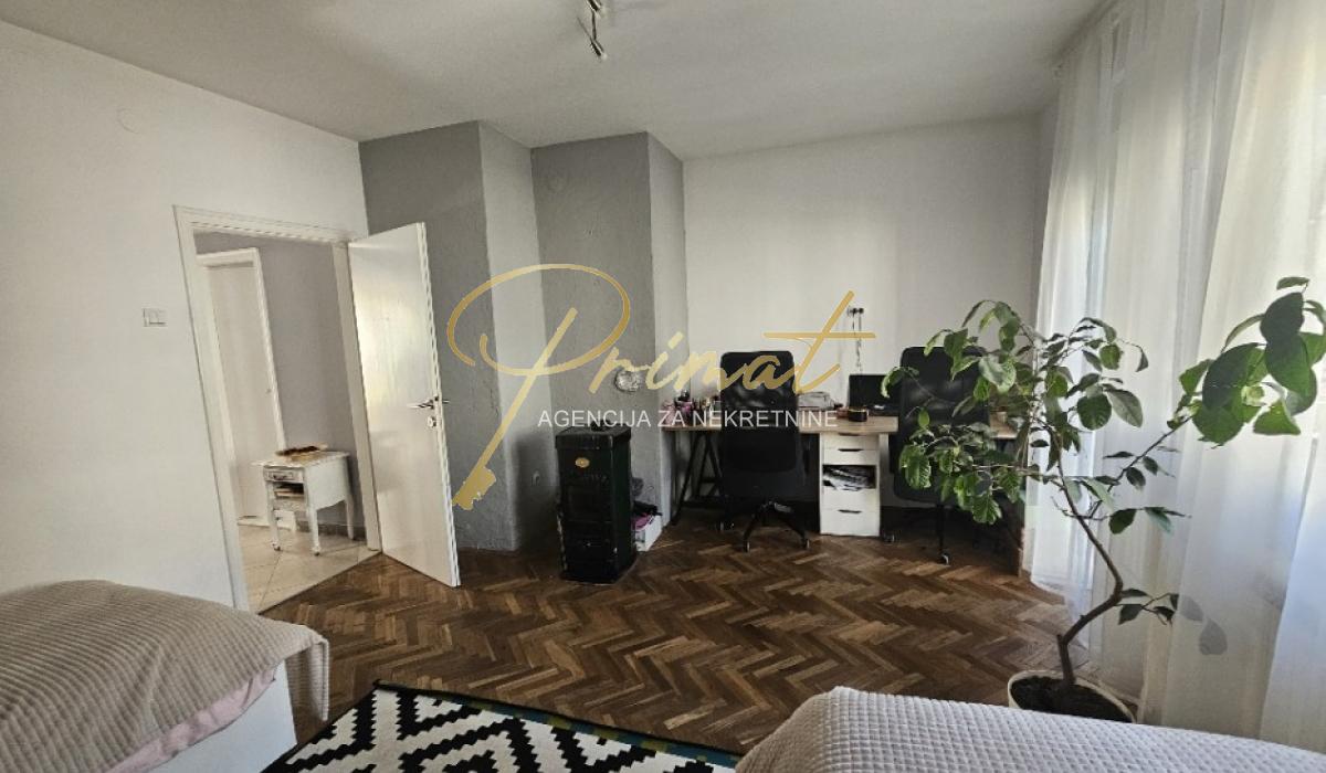 Renovirana kuća u Borči, moze na kredit