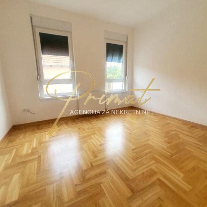 Novogradnja u Borci sa gradjevinskom dozvolom, cena izrazena sa PDV-om + 114m2 dvoriste