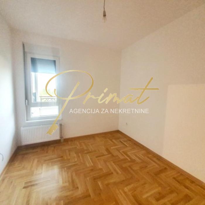 Novogradnja u Borci sa gradjevinskom dozvolom, cena izrazena sa PDV-om 